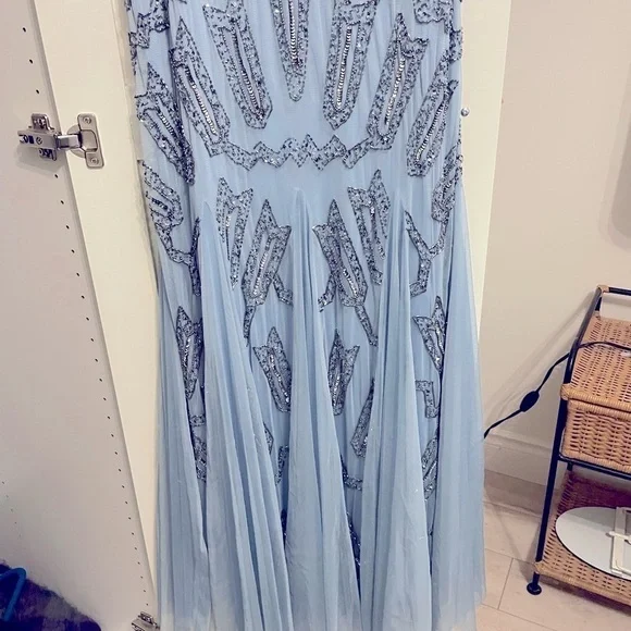 Adrianna Papell Sleeveless
Beaded Mermaid Gown In Blue size 8 - Picture 7 of 15